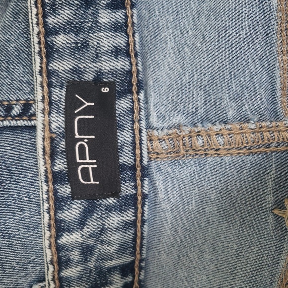 APNY Cross Embroidered‎ Girlfriend Jeans SZ 6 - NWT - Picture 9 of 12